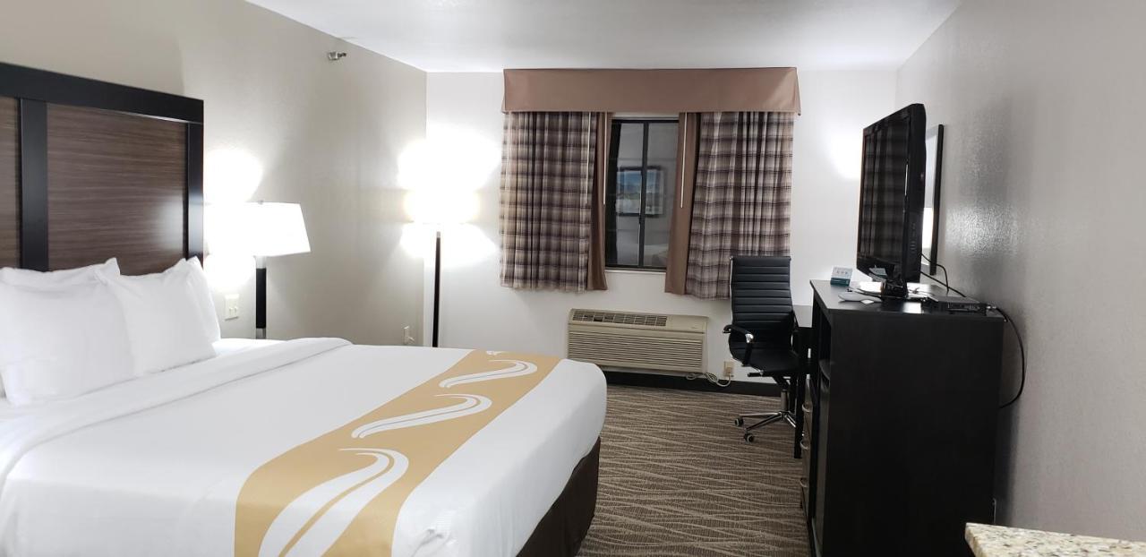 Quality Inn & Suites South Fork Buitenkant foto