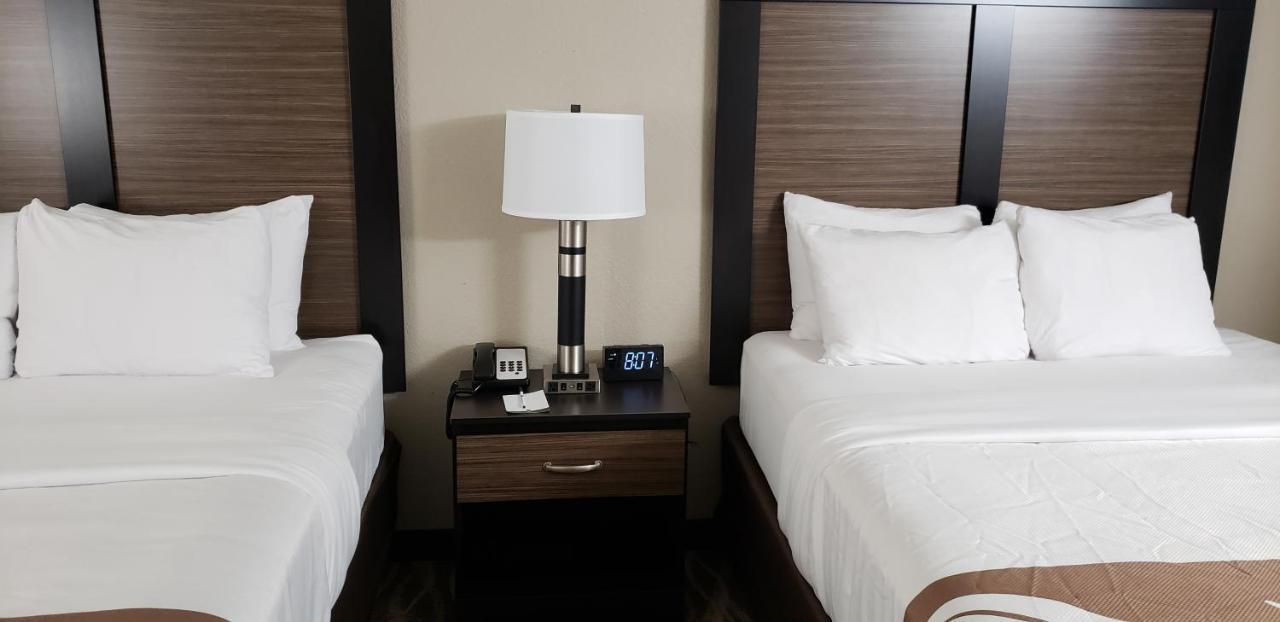 Quality Inn & Suites South Fork Buitenkant foto