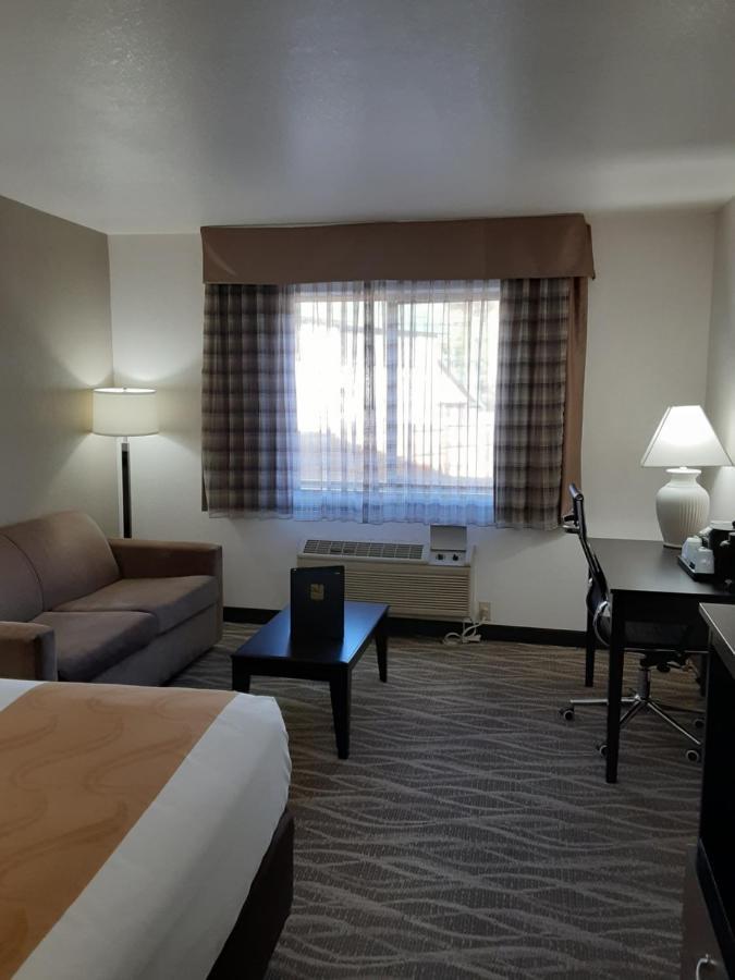 Quality Inn & Suites South Fork Buitenkant foto